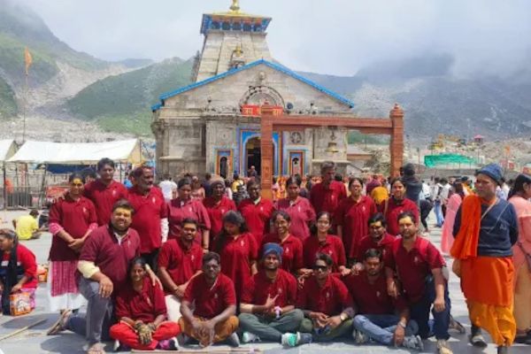 Group of friends traveling